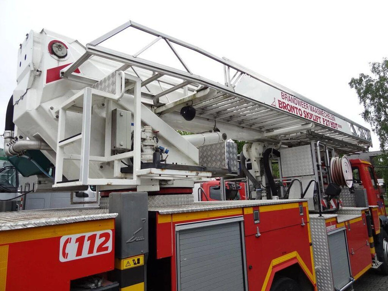 Locação financeira de MAN 18.284 L2000 - Fire truck+ladder lift MAN 18.284 L2000 - Fire truck+ladder lift: foto 10