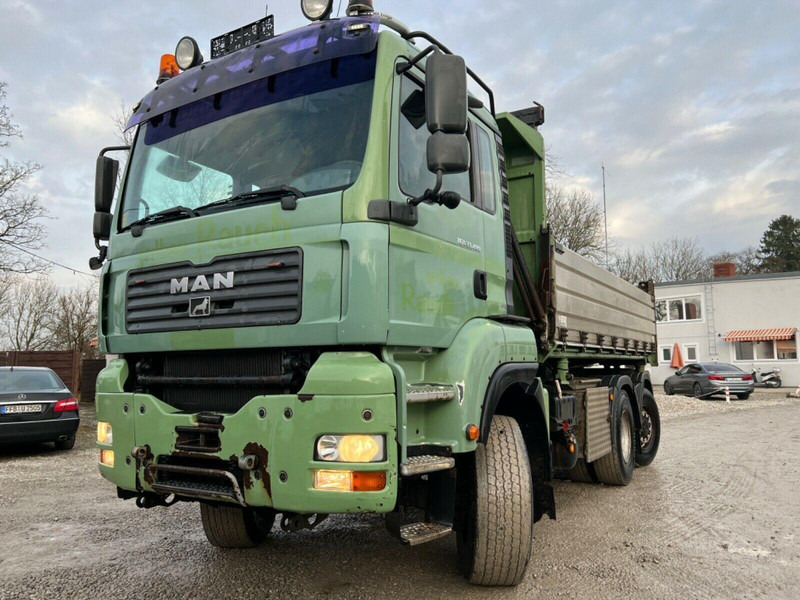 MAN TGA 33.480 - Camião basculante: foto 1 MAN TGA 33.480 - Camião basculante: foto 1