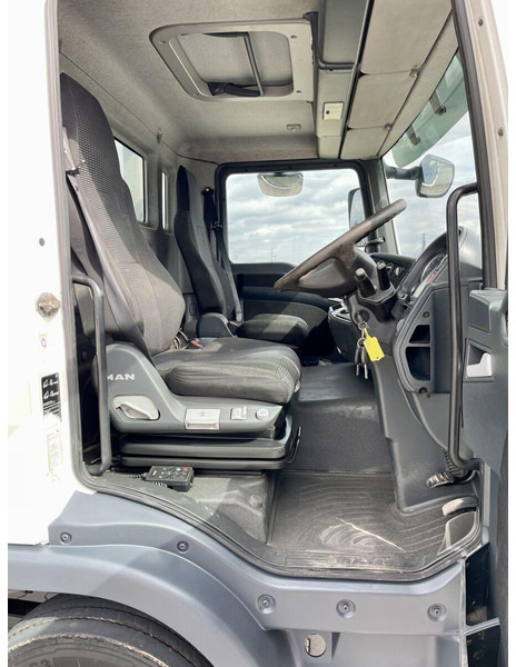 Camião de caixa aberta/ Plataforma MAN TGL 12.250: foto 14 Camião de caixa aberta/ Plataforma MAN TGL 12.250: foto 14