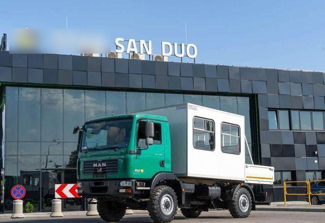 MAN TGM 13.240 4x4 BL Double Cab Camper BUS - Camião chassi, Camião grua: foto 1 MAN TGM 13.240 4x4 BL Double Cab Camper BUS - Camião chassi, Camião grua: foto 1