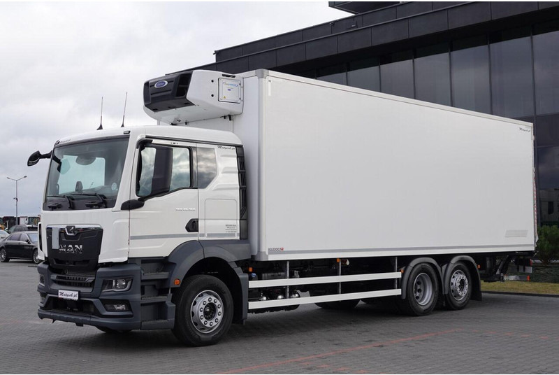 MAN TGS 26.360 / 6x2 / CHŁODNIA -8,2 M / AGREGAT CARRIER SUPRA 850 / - Camião frigorífico: foto 4 MAN TGS 26.360 / 6x2 / CHŁODNIA -8,2 M / AGREGAT CARRIER SUPRA 850 / - Camião frigorífico: foto 4