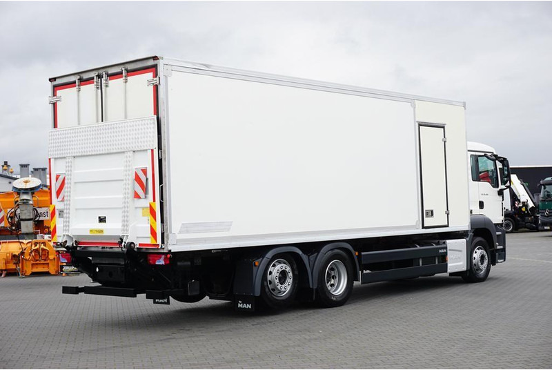MAN TGS / 26.360 / EURO 6 / CHŁODNIA + WINDA / 20 PALET - Camião frigorífico: foto 5 MAN TGS / 26.360 / EURO 6 / CHŁODNIA + WINDA / 20 PALET - Camião frigorífico: foto 5