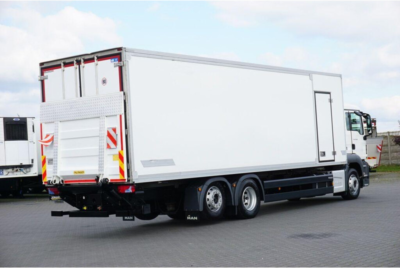 MAN TGS / 26.360 / EURO 6 / CHŁODNIA + WINDA / 23 PALETY - Camião frigorífico: foto 5 MAN TGS / 26.360 / EURO 6 / CHŁODNIA + WINDA / 23 PALETY - Camião frigorífico: foto 5