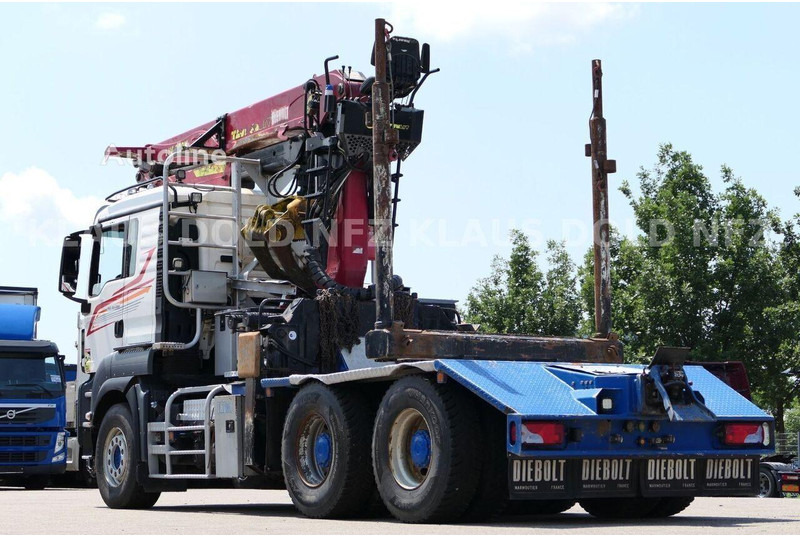 MAN TGS 33.500 - Timper truck+crane - Camião de transporte de madeira, Camião grua: foto 4 MAN TGS 33.500 - Timper truck+crane - Camião de transporte de madeira, Camião grua: foto 4