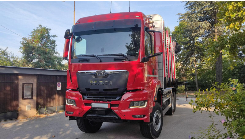 MAN TGS 33.520 - Camião de transporte de madeira, Camião grua: foto 1 MAN TGS 33.520 - Camião de transporte de madeira, Camião grua: foto 1