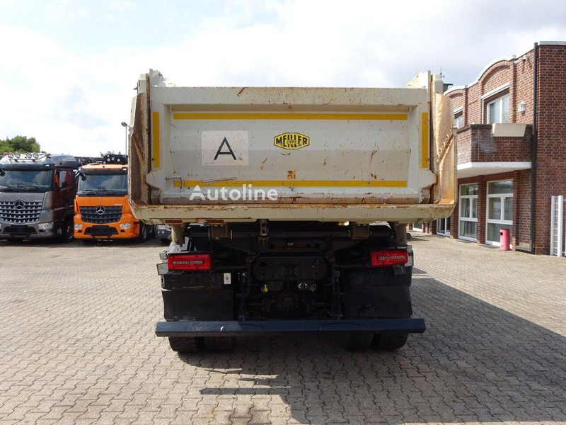 MAN TGS 35.470 - 3 way tipper 8x4 - Camião basculante: foto 3 MAN TGS 35.470 - 3 way tipper 8x4 - Camião basculante: foto 3