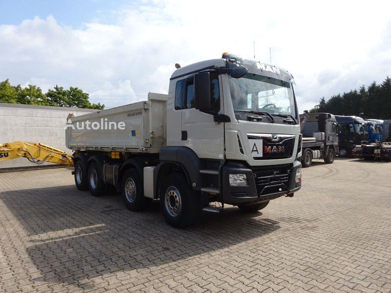 MAN TGS 35.470 - 3 way tipper 8x4 - Camião basculante: foto 5 MAN TGS 35.470 - 3 way tipper 8x4 - Camião basculante: foto 5