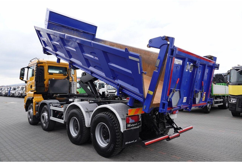 MAN TGS 35.500 / 8x4 / WYWROTKA / HYDROBURTA / BORDMATIK / NAVI / 20 - Camião basculante: foto 4 MAN TGS 35.500 / 8x4 / WYWROTKA / HYDROBURTA / BORDMATIK / NAVI / 20 - Camião basculante: foto 4