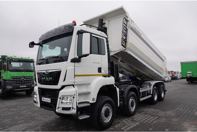 MAN TGS 41.460 / 8x8 / WYWROTKA TYLNOZSYP / MANUAL / KH-KIPPER / EUR - Camião basculante: foto 3 MAN TGS 41.460 / 8x8 / WYWROTKA TYLNOZSYP / MANUAL / KH-KIPPER / EUR - Camião basculante: foto 3