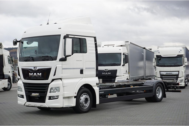 MAN TGX / 18.460 / ACC / E 6 / XLX / BDF / 7,15 M , 7,45 M - Camião chassi: foto 2 MAN TGX / 18.460 / ACC / E 6 / XLX / BDF / 7,15 M , 7,45 M - Camião chassi: foto 2
