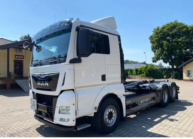 MAN TGX 26.440 - Camião polibenne: foto 2 MAN TGX 26.440 - Camião polibenne: foto 2