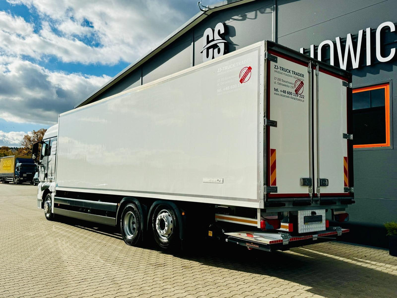 MAN TGX 26.440 // E6 // chłodnia z windą // 22 Epal // sypialka - Camião frigorífico: foto 4 MAN TGX 26.440 // E6 // chłodnia z windą // 22 Epal // sypialka - Camião frigorífico: foto 4