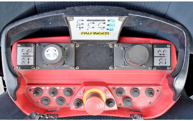 Camião de caixa aberta/ Plataforma, Camião grua MAN TGX 26.440 Pritsche 6,40 m* PK 29002+FUNK *6x4: foto 13 Camião de caixa aberta/ Plataforma, Camião grua MAN TGX 26.440 Pritsche 6,40 m* PK 29002+FUNK *6x4: foto 13