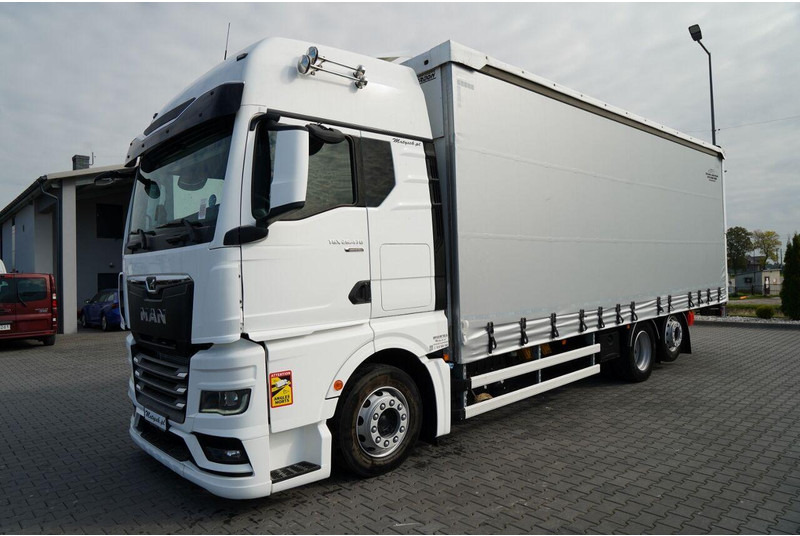 MAN TGX 26.470 / 6x2 / FIRANKA / SOLÓWKA / 6x2 / 120 m3 / OŚ PODNOSZ - Camião de lona: foto 2 MAN TGX 26.470 / 6x2 / FIRANKA / SOLÓWKA / 6x2 / 120 m3 / OŚ PODNOSZ - Camião de lona: foto 2