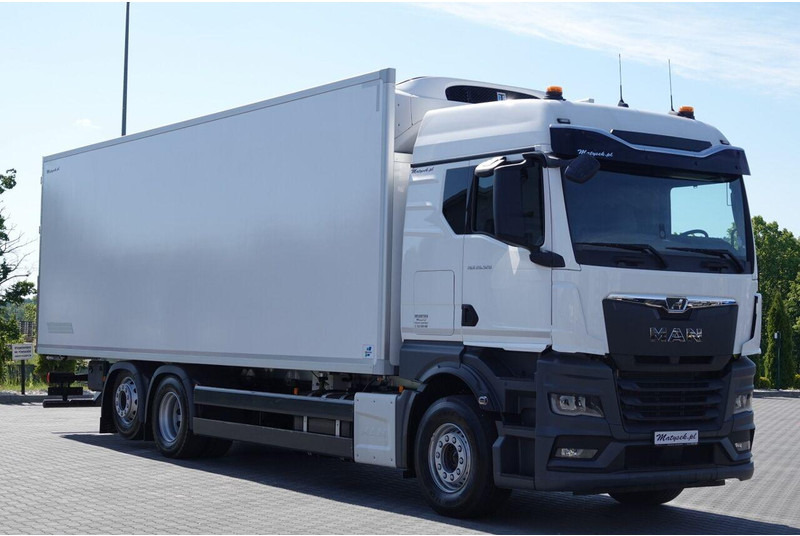 MAN TGX 26.520 / 6x2 / CHŁODNIA -8,6 M / AGREGAT THERMO KING T-1000R - Camião frigorífico: foto 2 MAN TGX 26.520 / 6x2 / CHŁODNIA -8,6 M / AGREGAT THERMO KING T-1000R - Camião frigorífico: foto 2