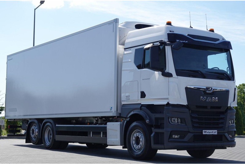 MAN TGX 26.520 / 6x2 / CHŁODNIA -8,6 M / AGREGAT THERMO KING T-1000R - Camião frigorífico: foto 1 MAN TGX 26.520 / 6x2 / CHŁODNIA -8,6 M / AGREGAT THERMO KING T-1000R - Camião frigorífico: foto 1