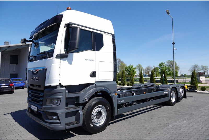MAN TGX 26.520 / 6x2 / RAMA DŁ. 9,1M / OŚ PODNOSZONA / SKRĘTNA / DO - Camião chassi: foto 2 MAN TGX 26.520 / 6x2 / RAMA DŁ. 9,1M / OŚ PODNOSZONA / SKRĘTNA / DO - Camião chassi: foto 2