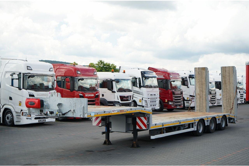 Max Trailer NACZEPA LAWETA / NISKOPODWOZIOWA / 12,35 M / NAJAZDY HYDRAULICZN - Semi-reboque baixa: foto 2 Max Trailer NACZEPA LAWETA / NISKOPODWOZIOWA / 12,35 M / NAJAZDY HYDRAULICZN - Semi-reboque baixa: foto 2