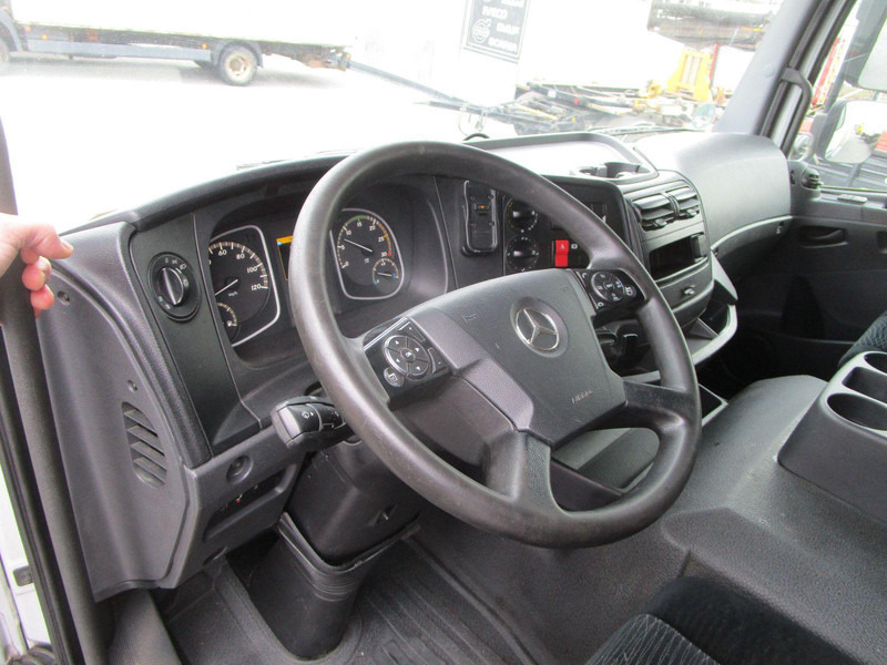 Camião de lona Mercedes-Benz 1224 L MP4+EURO+6+KLIMA+AHK+LBW+7,20m+6-Zylinder: foto 9 Camião de lona Mercedes-Benz 1224 L MP4+EURO+6+KLIMA+AHK+LBW+7,20m+6-Zylinder: foto 9