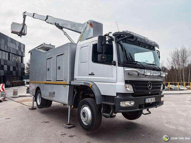 Mercedes-Benz 1529 4x4 Atego Lift Palfinger Wumag WT 230 - Caminhão com plataforma aérea: foto 4 Mercedes-Benz 1529 4x4 Atego Lift Palfinger Wumag WT 230 - Caminhão com plataforma aérea: foto 4