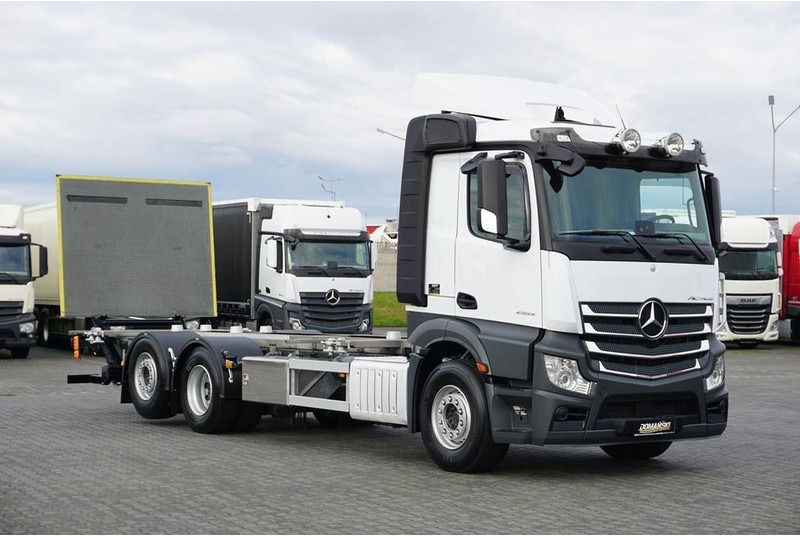 Mercedes-Benz ACTROS / 2553 / ACC / E 6 / BDF + WINDA / 7.15 , 7.45, 7.82 M / - Camião chassi: foto 1 Mercedes-Benz ACTROS / 2553 / ACC / E 6 / BDF + WINDA / 7.15 , 7.45, 7.82 M / - Camião chassi: foto 1