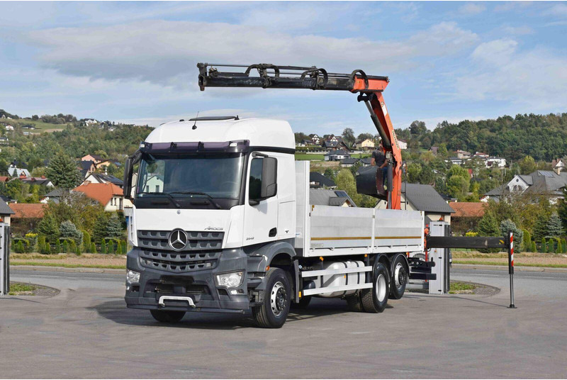 Mercedes-Benz AROCS 2542 - Camião de caixa aberta/ Plataforma, Camião grua: foto 2 Mercedes-Benz AROCS 2542 - Camião de caixa aberta/ Plataforma, Camião grua: foto 2