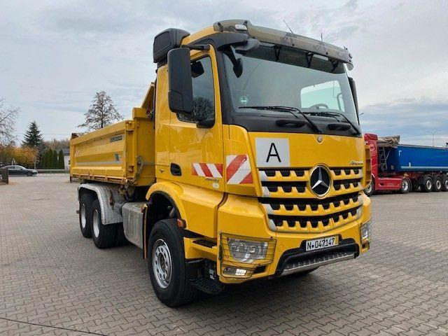 Mercedes-Benz AROCS 2648 - Camião basculante: foto 3 Mercedes-Benz AROCS 2648 - Camião basculante: foto 3