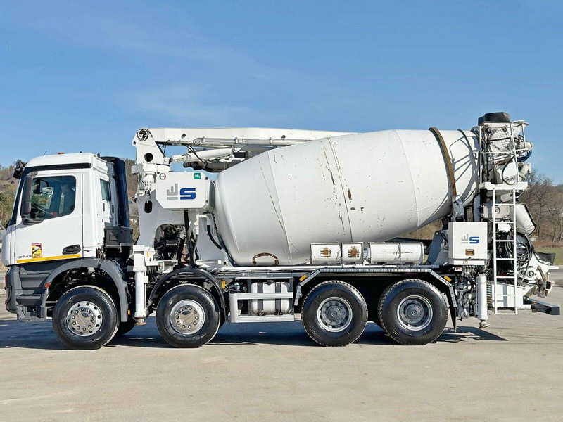 Mercedes-Benz AROCS 3743 * Betonpumpe + FUNK * 8x4 * TOP - Camião betoneira: foto 4 Mercedes-Benz AROCS 3743 * Betonpumpe + FUNK * 8x4 * TOP - Camião betoneira: foto 4