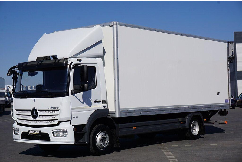 Mercedes-Benz ATEGO / 1221 / ACC / EURO 6 / KONTENER + WINDA / 17 PALET - Camião furgão: foto 2 Mercedes-Benz ATEGO / 1221 / ACC / EURO 6 / KONTENER + WINDA / 17 PALET - Camião furgão: foto 2