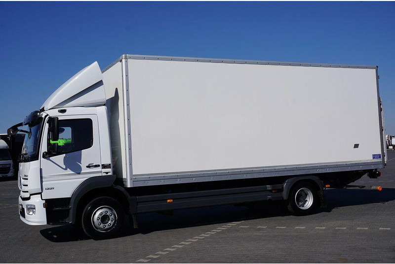 Mercedes-Benz ATEGO / 1221 / ACC / EURO 6 / KONTENER + WINDA / 17 PALET - Camião furgão: foto 3 Mercedes-Benz ATEGO / 1221 / ACC / EURO 6 / KONTENER + WINDA / 17 PALET - Camião furgão: foto 3