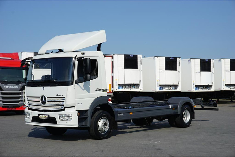 Mercedes-Benz ATEGO / 1523 / ACC / EURO 6 / PODWOZIE DO ZABUDOWY / DŁ. 6,75 M - Camião chassi: foto 2 Mercedes-Benz ATEGO / 1523 / ACC / EURO 6 / PODWOZIE DO ZABUDOWY / DŁ. 6,75 M - Camião chassi: foto 2