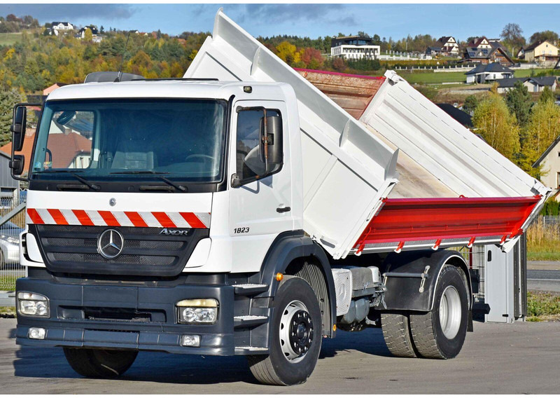 Mercedes-Benz AXOR 1823 * KIPPER 4,45 m * TOPZUSTAND - Camião basculante: foto 3 Mercedes-Benz AXOR 1823 * KIPPER 4,45 m * TOPZUSTAND - Camião basculante: foto 3