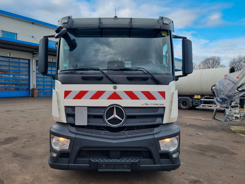 Mercedes-Benz Actros 2536 6x2 Faun Powerpress 524 Garbage truck - Caminhão de lixo: foto 2 Mercedes-Benz Actros 2536 6x2 Faun Powerpress 524 Garbage truck - Caminhão de lixo: foto 2
