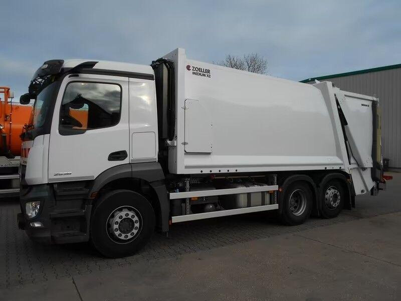 Mercedes-Benz Actros 2536 - Garbage truck - Caminhão de lixo: foto 1 Mercedes-Benz Actros 2536 - Garbage truck - Caminhão de lixo: foto 1
