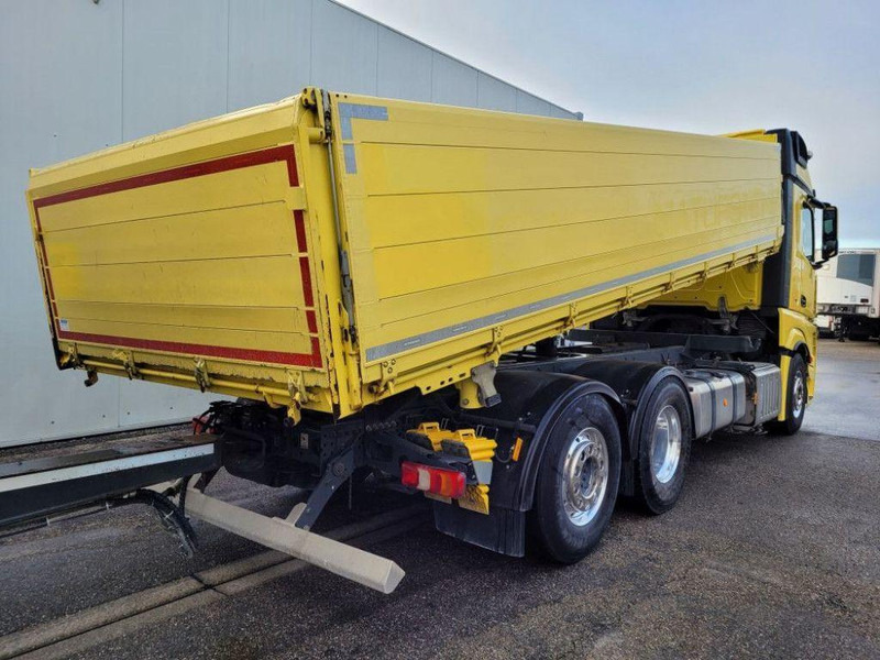 Mercedes-Benz Actros 2551 - Camião basculante: foto 3 Mercedes-Benz Actros 2551 - Camião basculante: foto 3