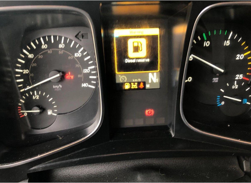 Camião basculante Mercedes-Benz Arocs 3240 8x4 Tipper: foto 10