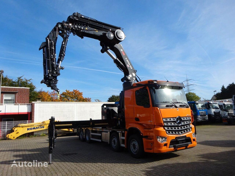 Mercedes-Benz Arocs 3751 - Flatbed+crane - Camião de caixa aberta/ Plataforma, Camião grua: foto 4 Mercedes-Benz Arocs 3751 - Flatbed+crane - Camião de caixa aberta/ Plataforma, Camião grua: foto 4
