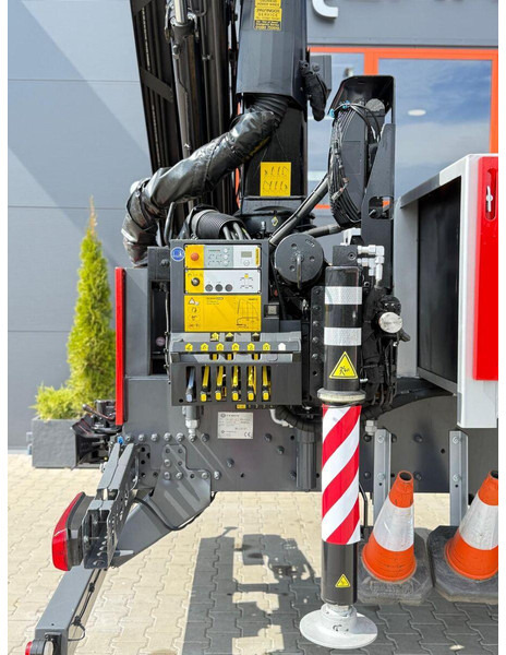 Camião de caixa aberta/ Plataforma, Camião grua Mercedes-Benz Arocs Actros 2532 / E6 / 6x2 / skrzynia + żuraw Palfinger / budo: foto 19