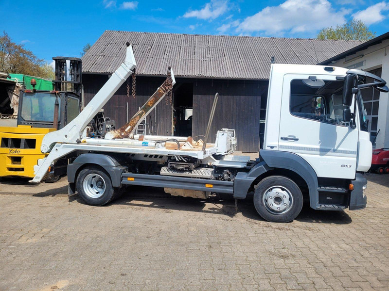 Mercedes-Benz Atego 818 Skip loader - Camião multibenne: foto 4 Mercedes-Benz Atego 818 Skip loader - Camião multibenne: foto 4