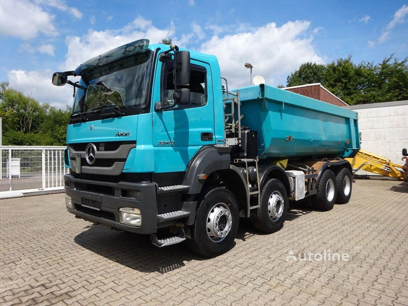 Mercedes-Benz Axor 3240 - Tipper 8x4 - Camião basculante: foto 1 Mercedes-Benz Axor 3240 - Tipper 8x4 - Camião basculante: foto 1