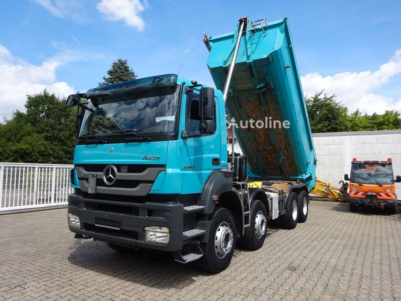 Mercedes-Benz Axor 3240 - Tipper 8x4 - Camião basculante: foto 2 Mercedes-Benz Axor 3240 - Tipper 8x4 - Camião basculante: foto 2