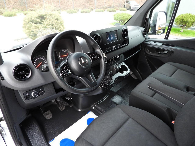 Mercedes-Benz SPRINTER 314 CHŁODNIA KONTENER -1*C TEMPOMAT NAWIGACJA KLIMATYZA - Carrinha frigorífica: foto 2 Mercedes-Benz SPRINTER 314 CHŁODNIA KONTENER -1*C TEMPOMAT NAWIGACJA KLIMATYZA - Carrinha frigorífica: foto 2