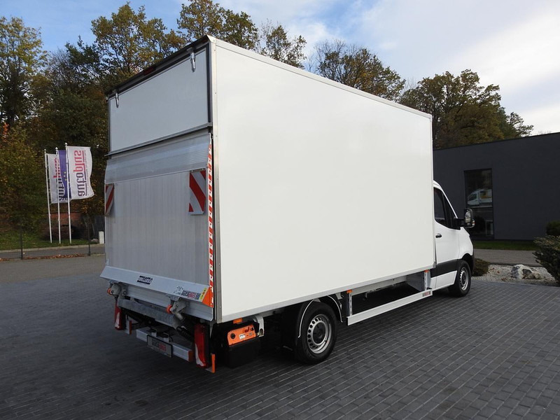 Carrinha de contentor Mercedes-Benz SPRINTER KONTENER WINDA 8 PALET KLIMATYZACJA  150KM [ 235920 ]: foto 13