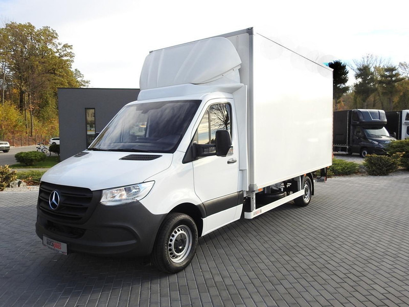 Carrinha de contentor Mercedes-Benz SPRINTER KONTENER WINDA 8 PALET KLIMATYZACJA  150KM [ 235920 ]: foto 17