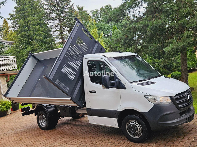 Mercedes-Benz Sprinter 51 9 CDI 3 way tipper - Carrinha basculante: foto 2 Mercedes-Benz Sprinter 51 9 CDI 3 way tipper - Carrinha basculante: foto 2