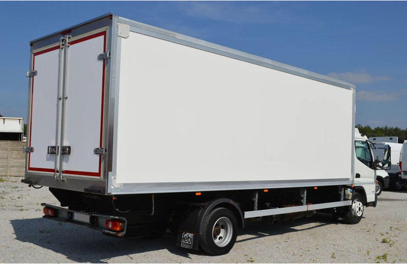 Mitsubishi CANTER FUSO 9C18 REFRIGERATOR + DOOR ISOTHERM CONTAINER - Camião frigorífico: foto 4 Mitsubishi CANTER FUSO 9C18 REFRIGERATOR + DOOR ISOTHERM CONTAINER - Camião frigorífico: foto 4