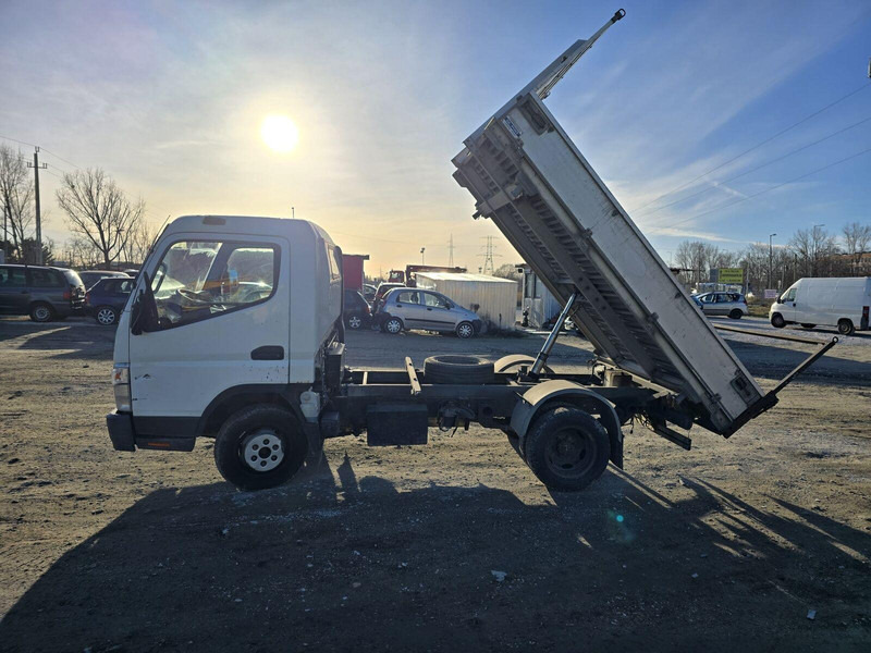 Mitsubishi Canter Fuso 3,0 d - 3 sided Tipper - Carrinha basculante: foto 5 Mitsubishi Canter Fuso 3,0 d - 3 sided Tipper - Carrinha basculante: foto 5