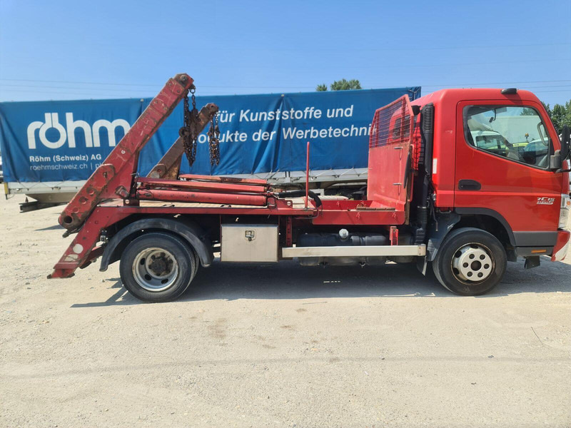 Mitsubishi Fuso Canter - skip loader - Camião multibenne: foto 4 Mitsubishi Fuso Canter - skip loader - Camião multibenne: foto 4