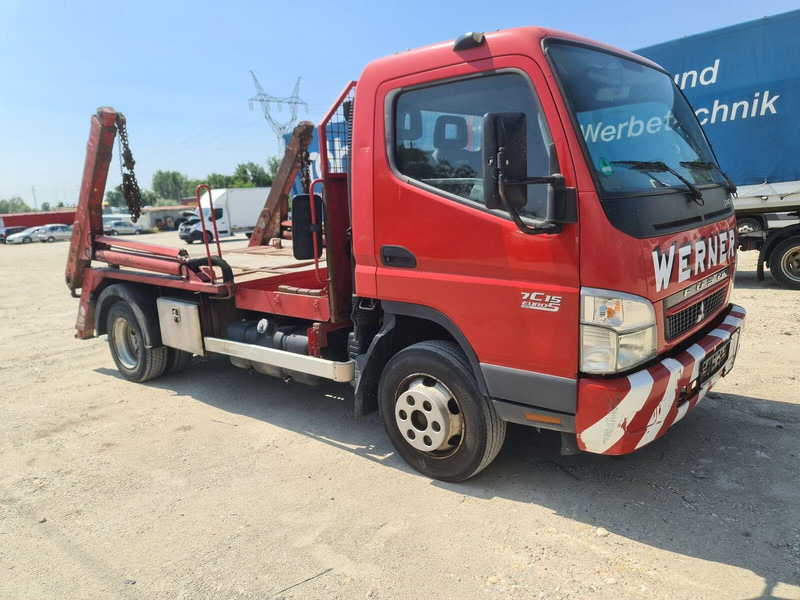 Mitsubishi Fuso Canter - skip loader - Camião multibenne: foto 1 Mitsubishi Fuso Canter - skip loader - Camião multibenne: foto 1