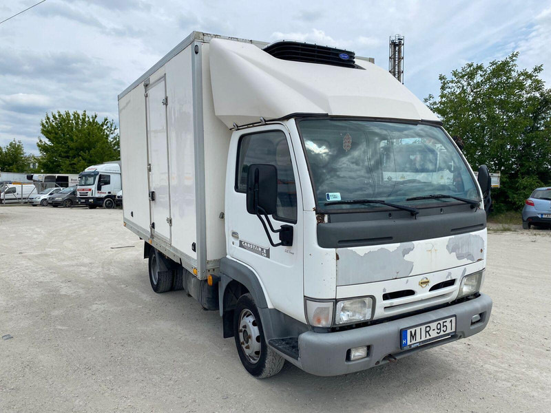 Nissan Cabstar 3,0 tdi Frigo + meat hook - 3,5t - Carrinha frigorífica: foto 1 Nissan Cabstar 3,0 tdi Frigo + meat hook - 3,5t - Carrinha frigorífica: foto 1